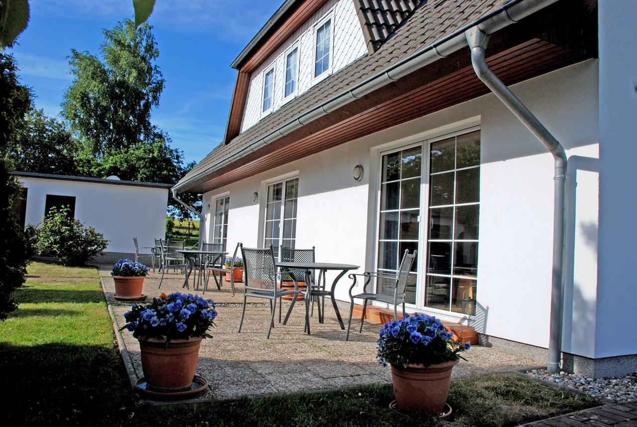 Ferienwohnungen An Der Hagenschen Middelhagen Exteriér fotografie